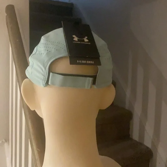 Under Amor Baby Blue Running Cap NWT - Picture 6 of 8